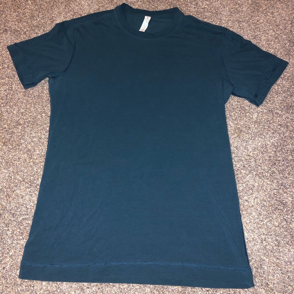 Lululemon Men’s Tee